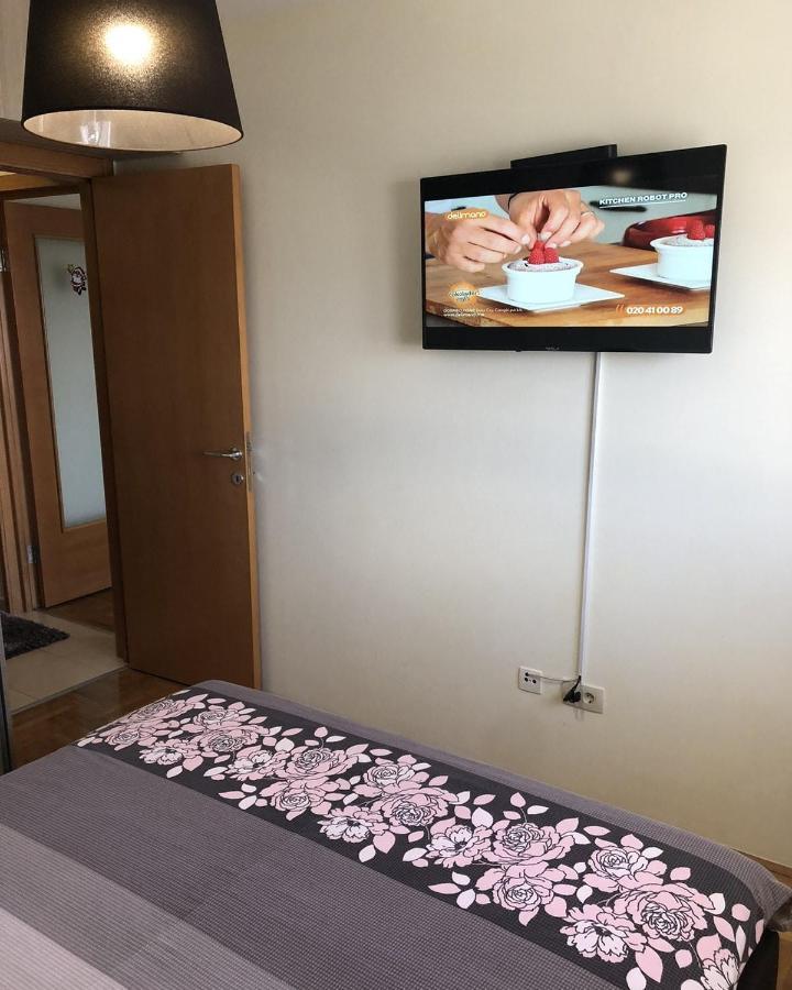 Aphrodite Apartment Podgorica Bagian luar foto