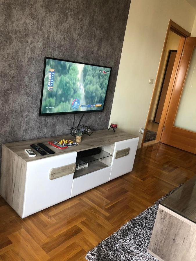 Aphrodite Apartment Podgorica Bagian luar foto